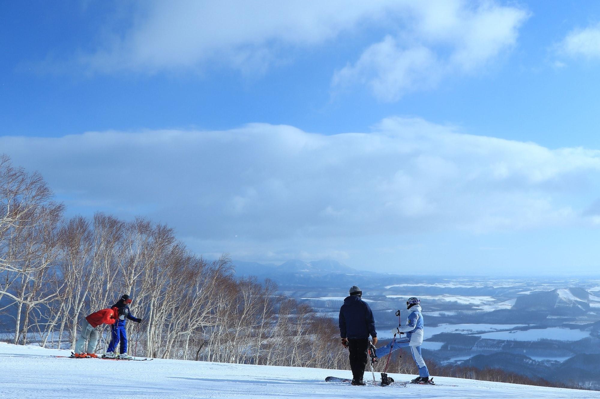 Sahoro Resort Hotel Shintoku Екстериор снимка